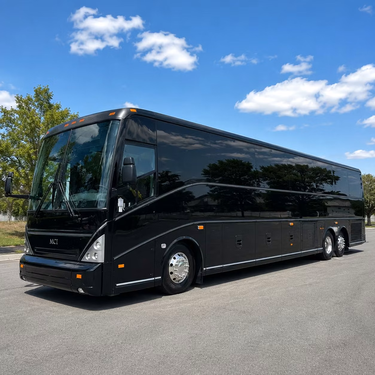 construction crew shuttles and worksite transportation in carlsbad