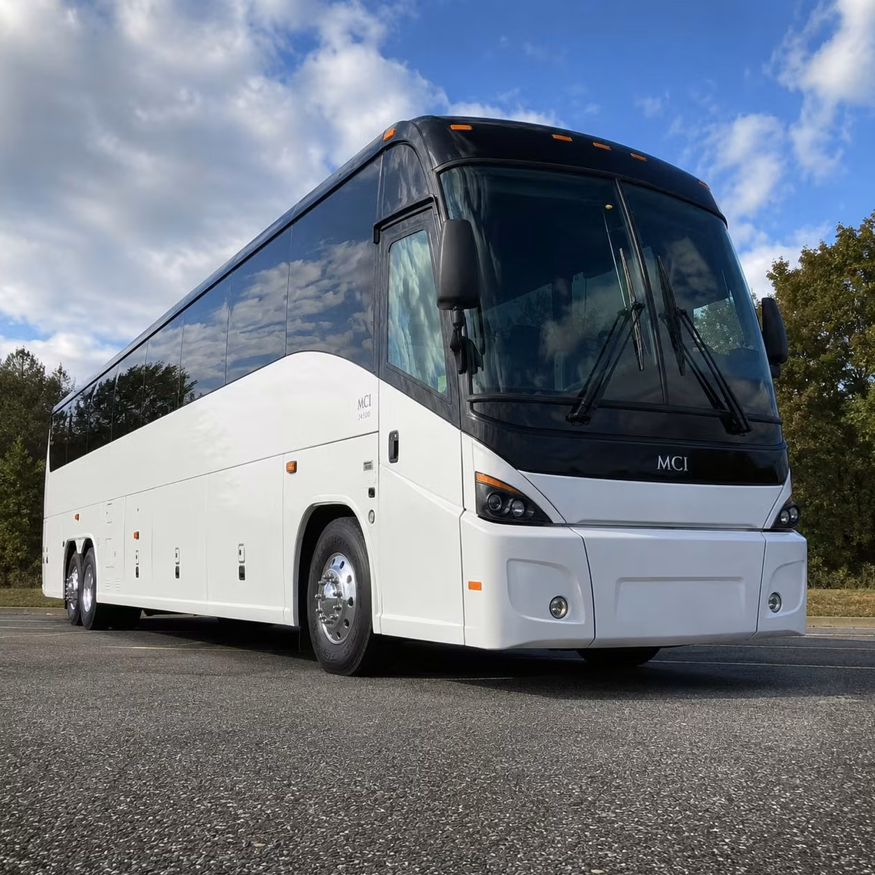 shuttle bus rentals for camp pendleton personnel and contractors in carlsbad
